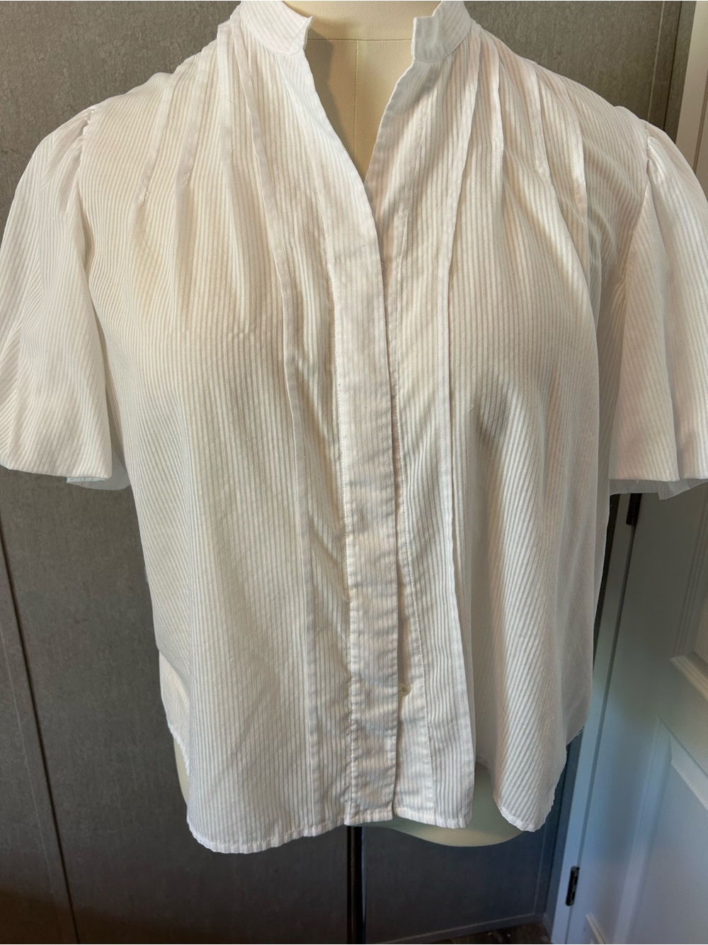 Talbots White Pintuck Short-Sleeve Stand-Collar Blouse